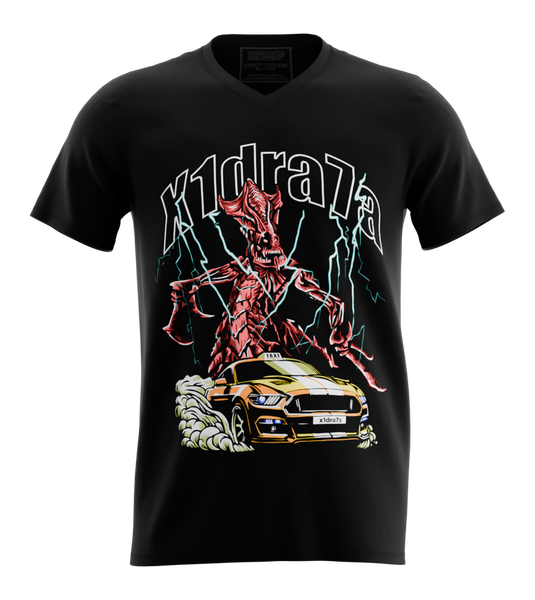 89stars | Мъжка V-neck тениска ’x1dra7a’ – Градски приключения в динамиката на столицата! - Черно / S / Лице - Мъжки v-neck