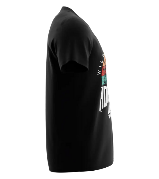 89stars | Мъжка V-neck тениска ’Adventure Awaits’ – Вдъхновение за следващото приключение! - Мъжки v-neck