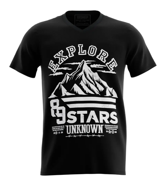 89stars | Мъжка V-neck тениска ’Explore Unknown’ – Готов ли си за нови приключения? - Черно / S / Лице - Мъжки v-neck