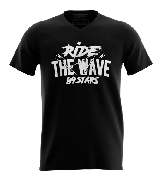 89stars | Мъжка V-neck тениска ’Ride the Wave’ – Прегърни приключението! - Мъжки v-neck